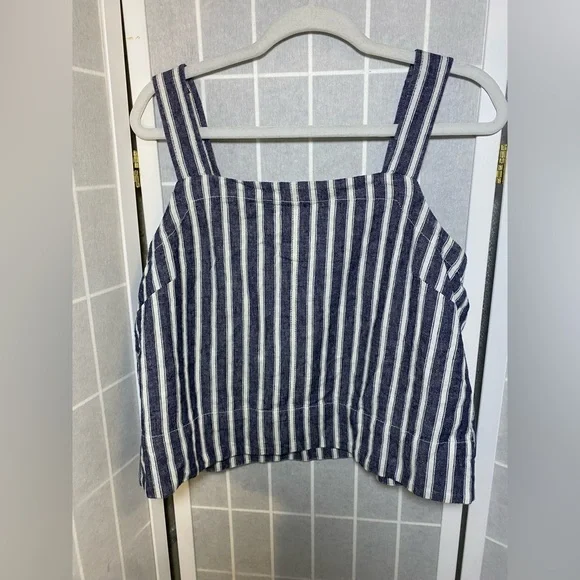 Madewell Squareneck Top in Linen Blend
Stripe - Picture 9 of 9